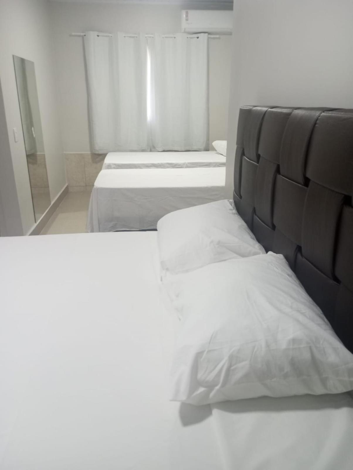 Executive Hotel Aguas Lindas Go Aguas Lindas de Goias Exterior photo